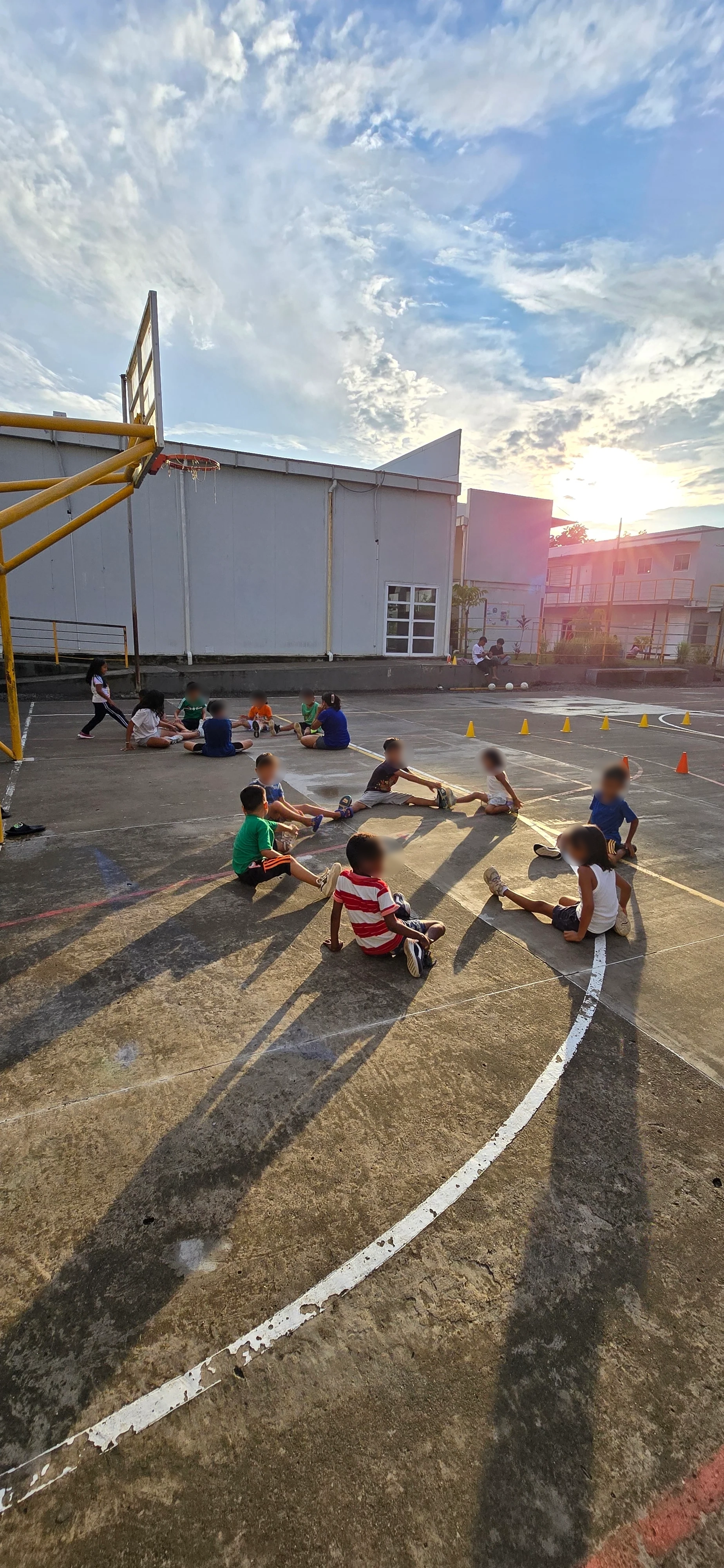 Internacionales Jr HyS gallery image